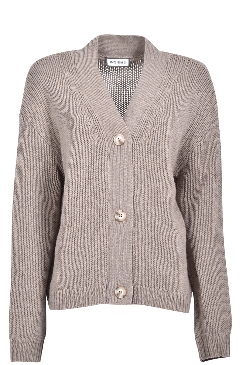 Locker gestrickter Cardigan von INSIEME.