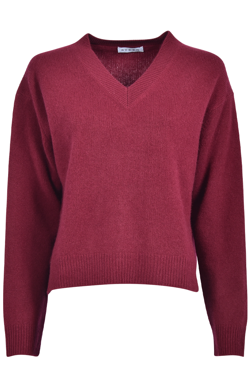 V-Ausschnitt-Pullover mit breiten Abschlüssen von STEEN Collection.