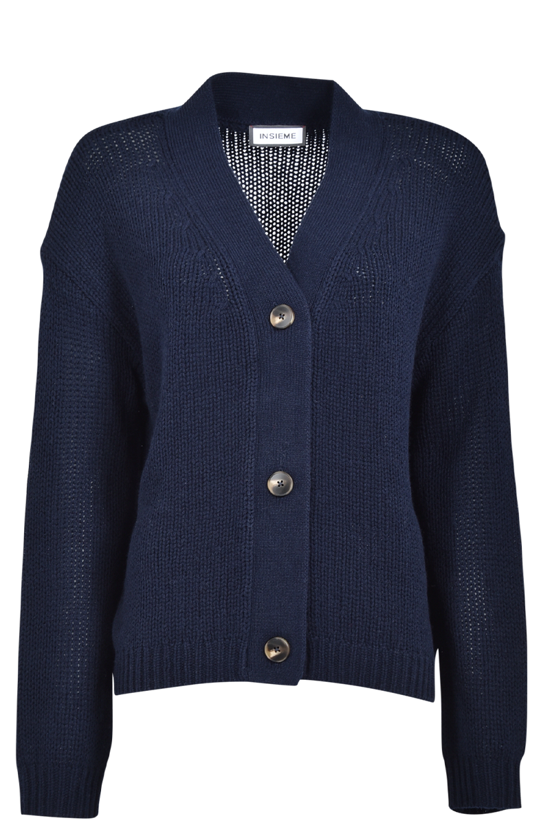 Locker gestrickter Cardigan von INSIEME.