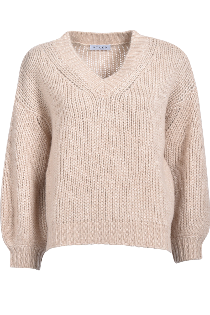 V-Ausschnitt-Pullover mit markanten Abschlüssen von STEEN.